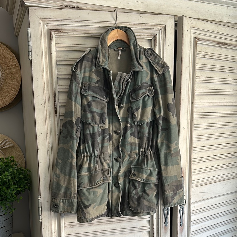 Free People-Camouflage Military Style Jacket